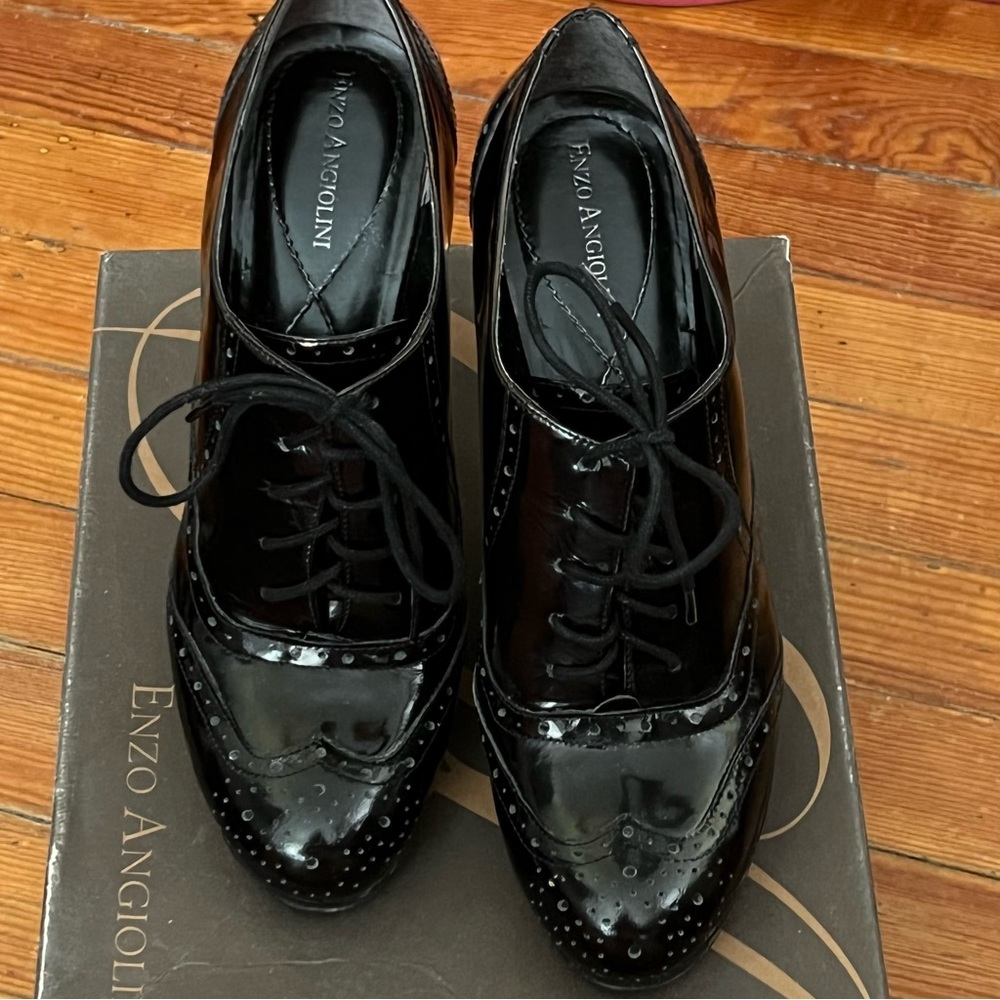 Lace up black patent heels